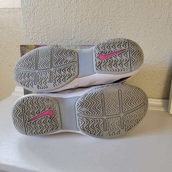 EUC Nike Air Zoom Prestige‎ - Picture 4 of 5